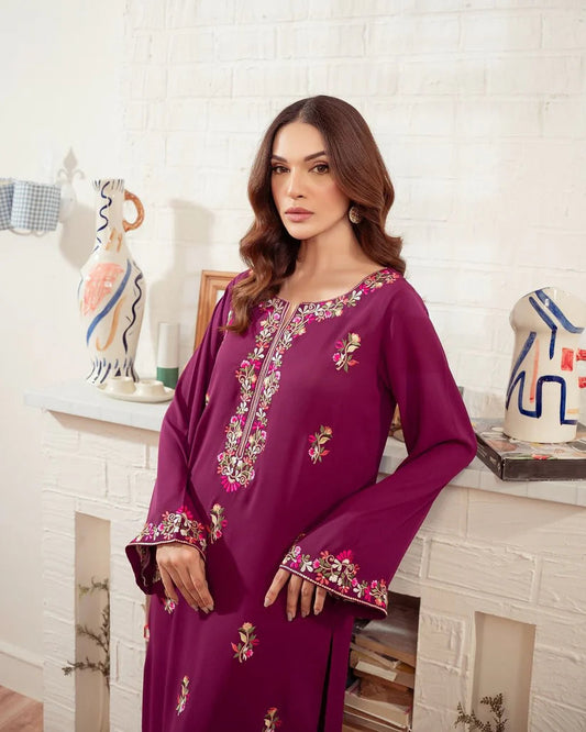 Rosebud Embroidered 2 pcs